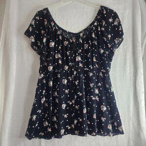 Torrid Black Floral Shirt Blouse Short Flutter Sleeve Size 2 Fairycore Babydoll